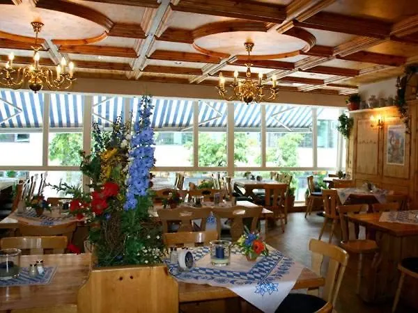 招待所 Das Weiss Blaue Haus 杜塞尔多夫